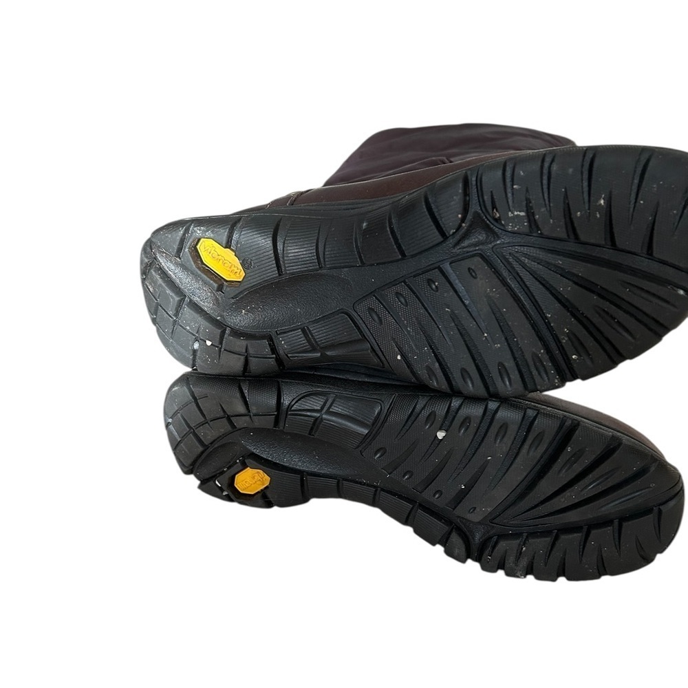 UGG Snowpeak Tall Winter Leather with Quilted Nylon Shaft and Buttons - 7 - Picture 13 of 14